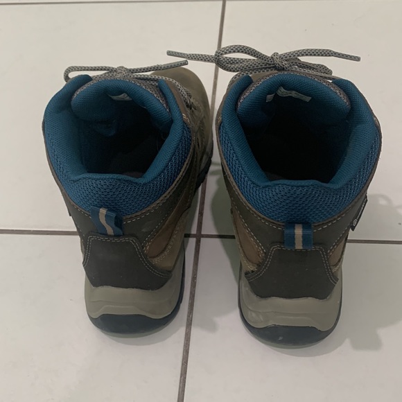 Womens Timberland Hiking Boots - Picture 6 of 12